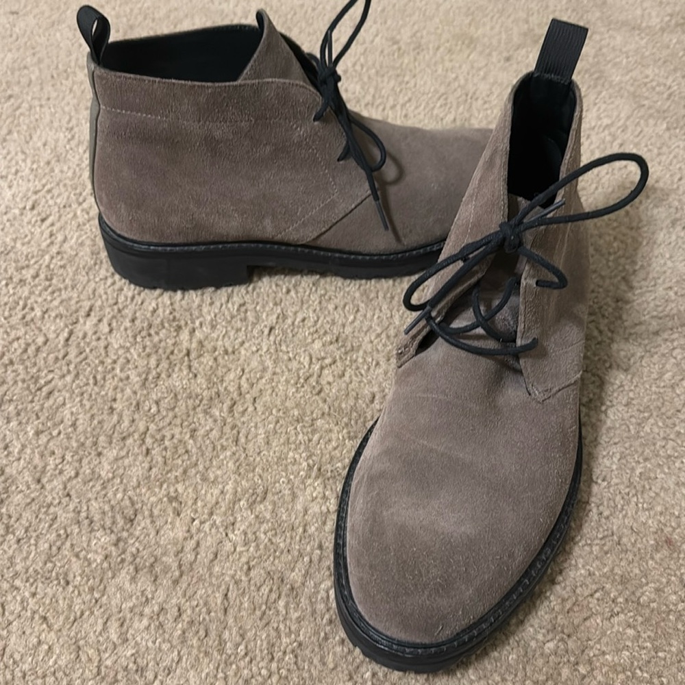 Calvin Klein Ultan Leather Suede Chukka Boot Size - Men’s 9.5 taupe